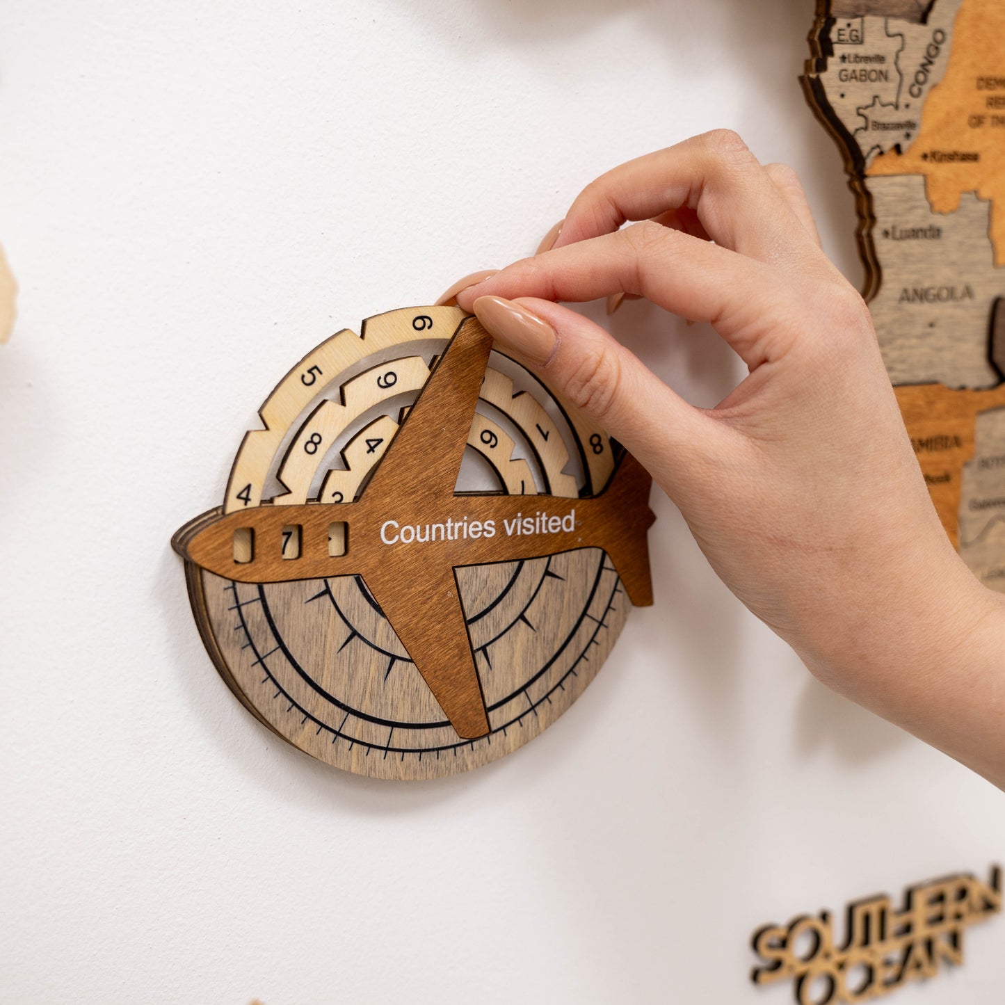Travel tracker wooden world map – ready-to-hang wall art with accessories