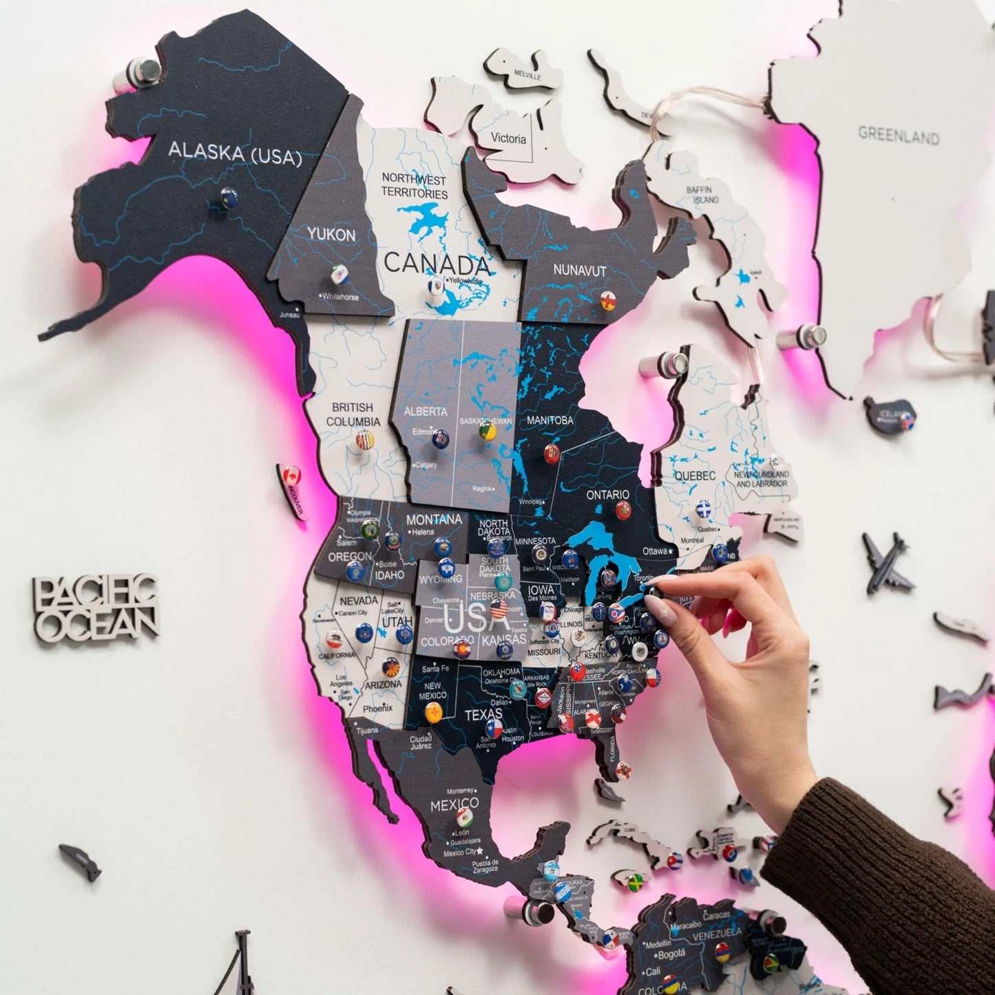 3D Wooden World Map LED - Nordik