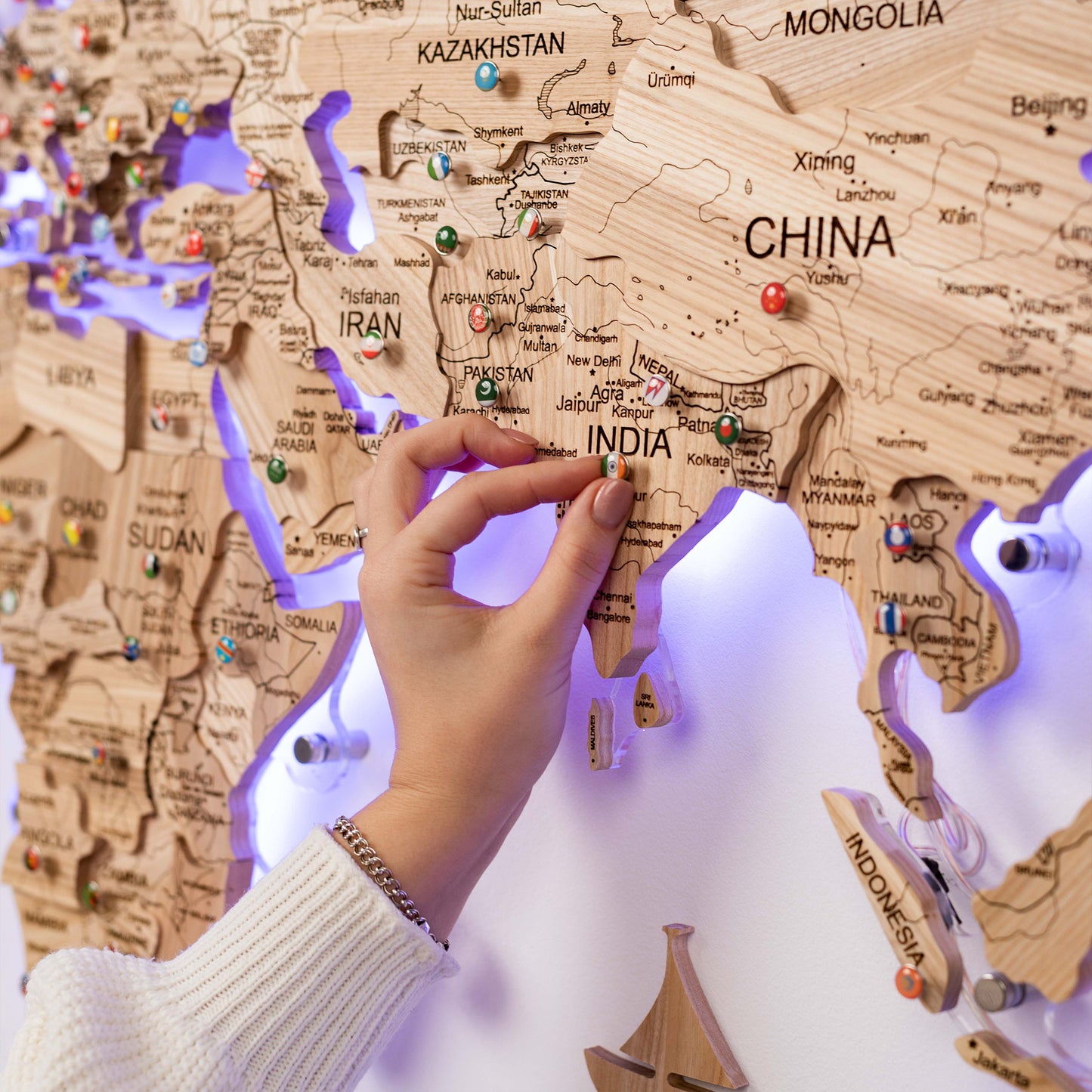 Ash solid wood 3D map with LED – handmade premium wall decoration